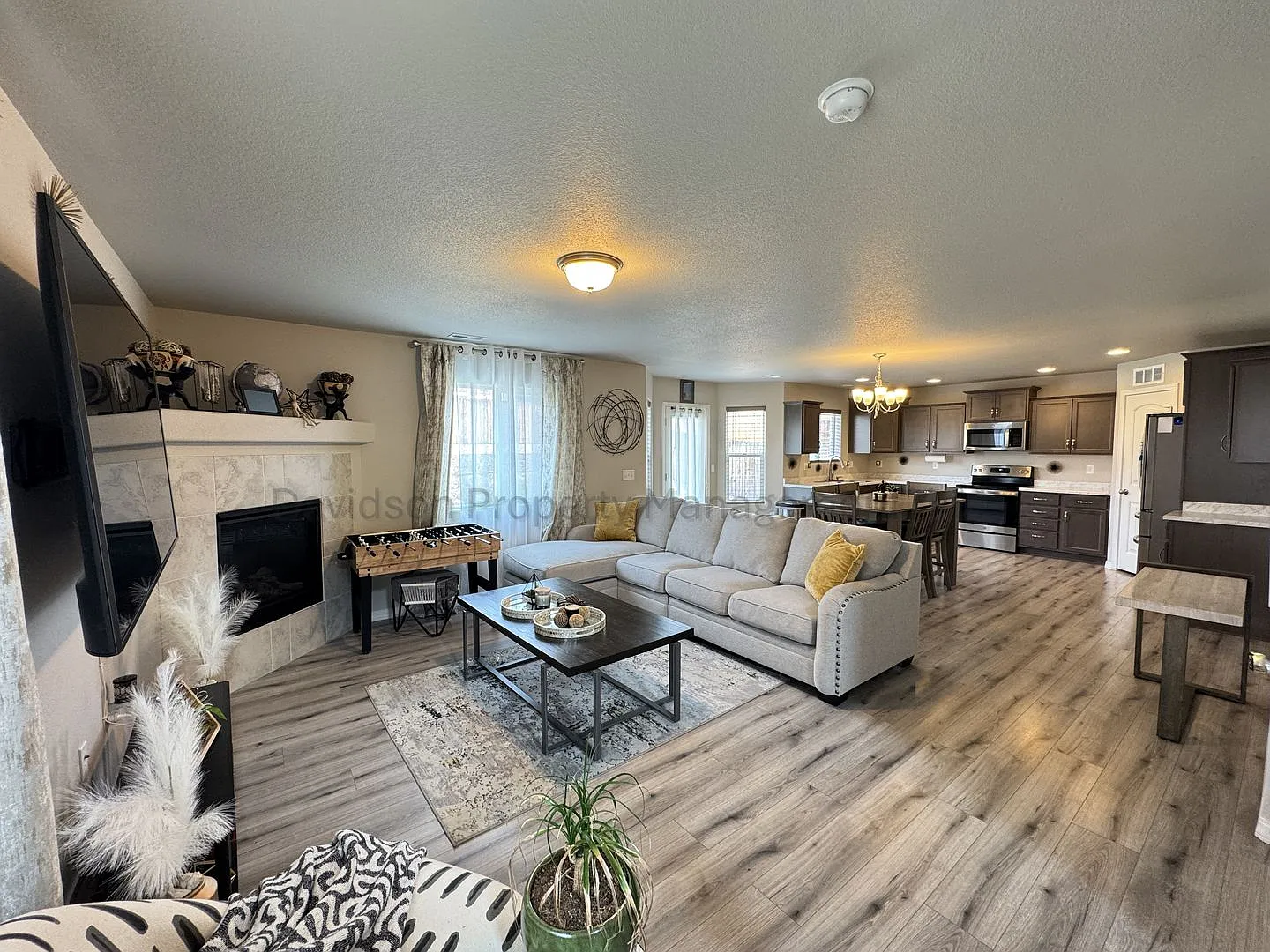 Stunning 3 Bedroom House in Falcon — Photo 2