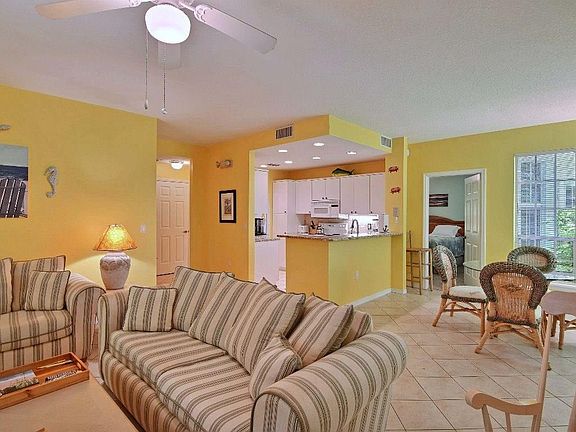 5th image of 1385 Winding Oaks Cir W APT 701