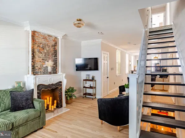 1425 N Front St, Philadelphia, PA 19122