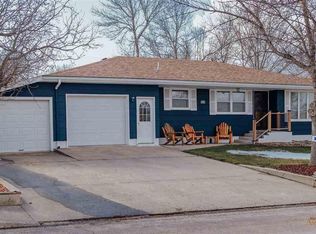 609 Dorothy St, Wall, SD 57790