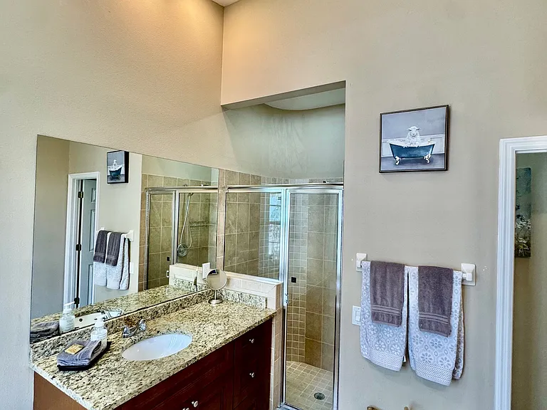 7330 Kensington Ct — Photo 11