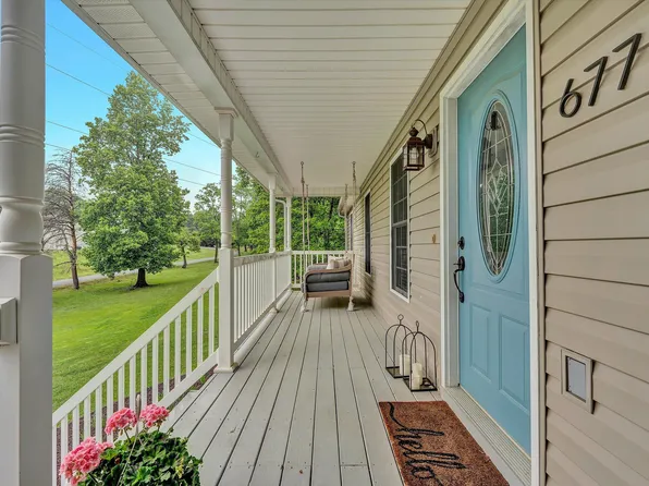 677 Deerfield Rd, Troutville, VA 24175