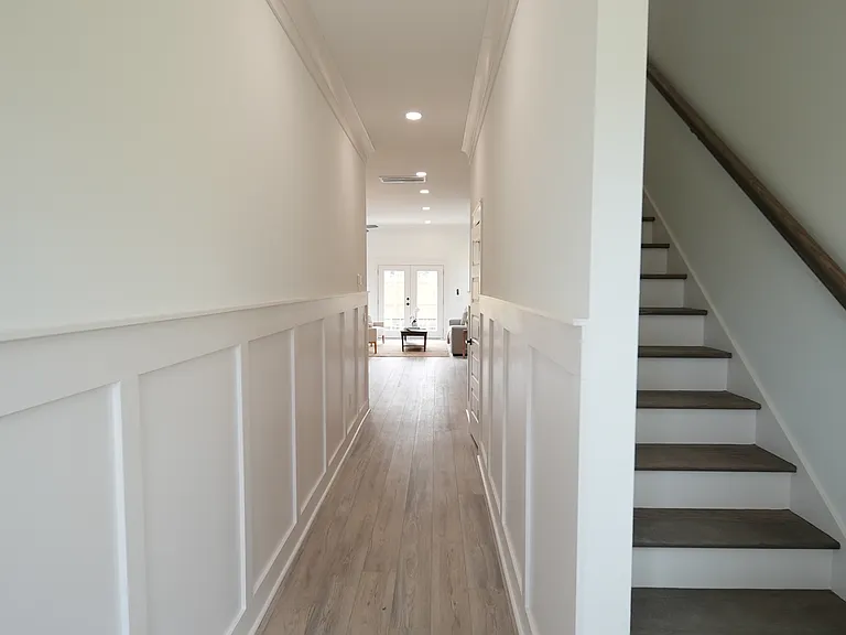 2047 Forest Ave — Photo 17