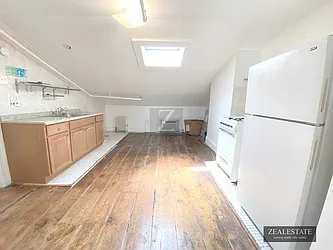 Rented by ZealEstate Group Inc