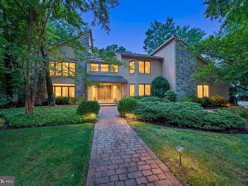 1st image of 43 Southwood Dr