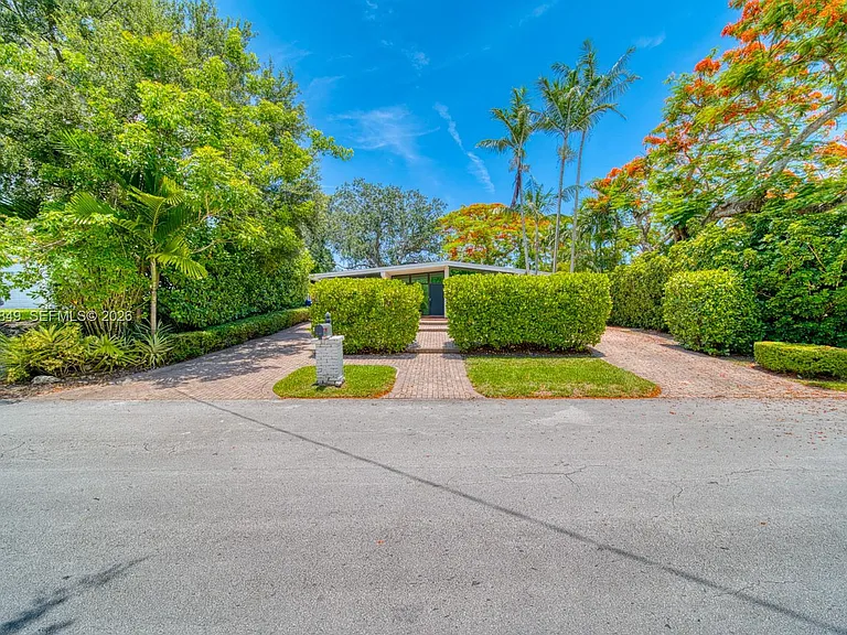7055 SW 84th Ave — Photo 27