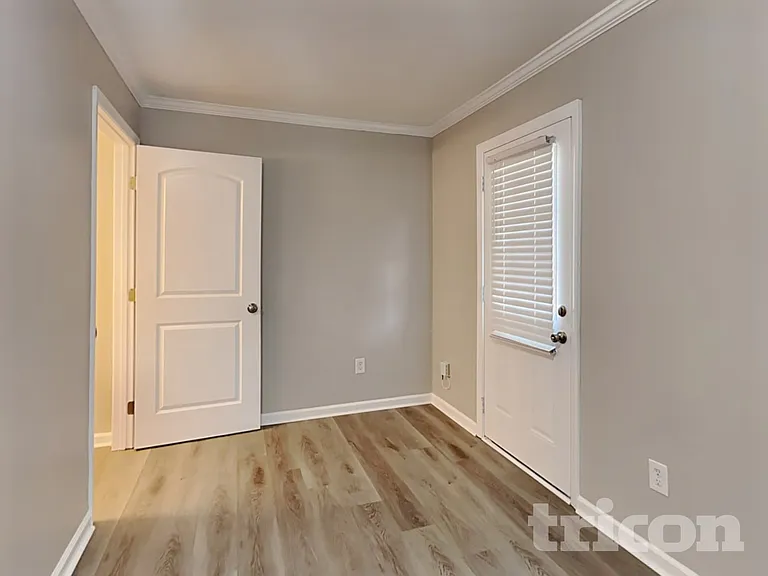 209 Arbor Dr — Photo 15