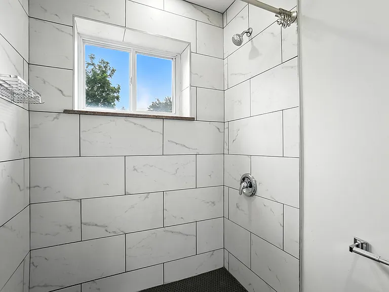 1660 Elmwood Ave — Photo 13