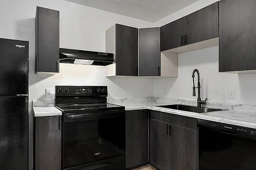 301 W State St #C Photo 1