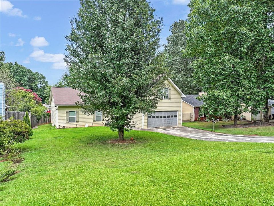 1st image of 1451 Daniel Ln