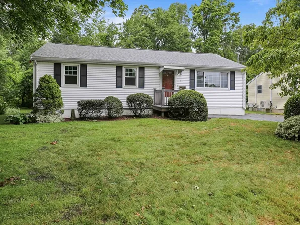 47 Hapgood Rd, Worcester, MA 01605