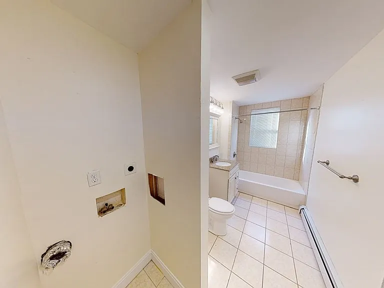 55 Hazelton St #2 — Photo 35