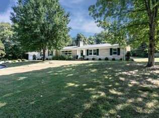 330 Valley Ln, Lebanon, KY 40033