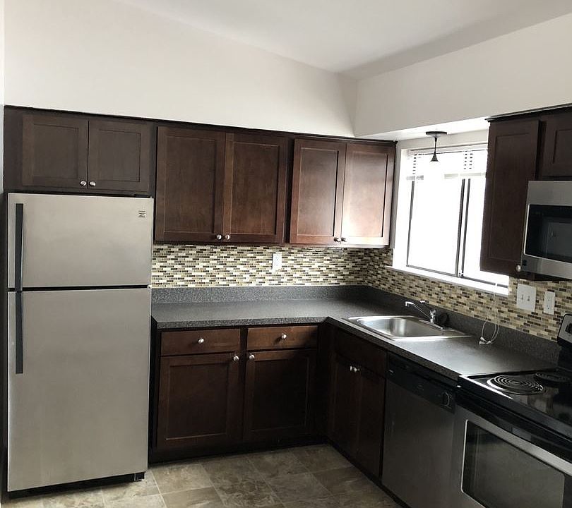 2nd image of 5465 Bentley Rd APT 201