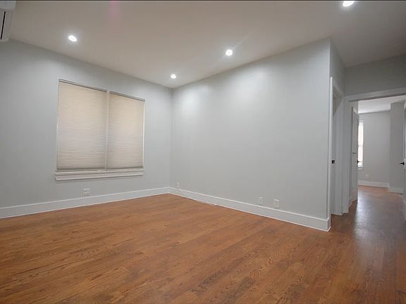 3rd image of 217 E 96th St APT 1F