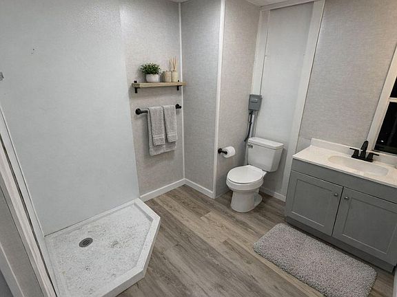4th image of 6407 SE 108th St Lot 8