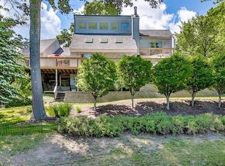 10 Beacon St, Amesbury, MA 01913