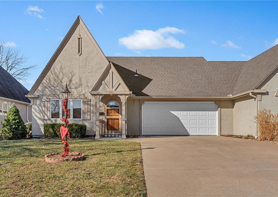 1st image of 2724 Chipperfield Rd