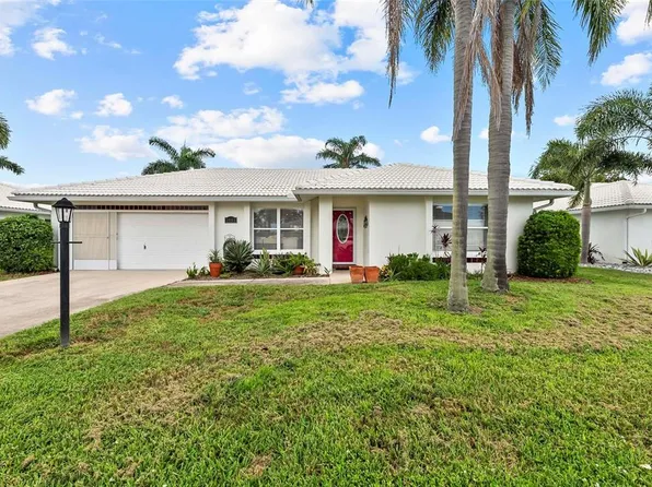 3994 Lakewood Ave, Bradenton, FL 34208