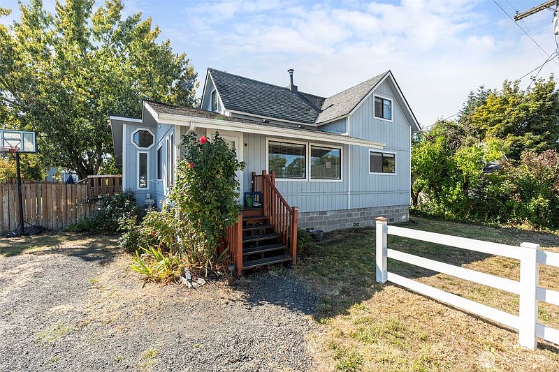 2nd image of 1261 SW Elzina Street