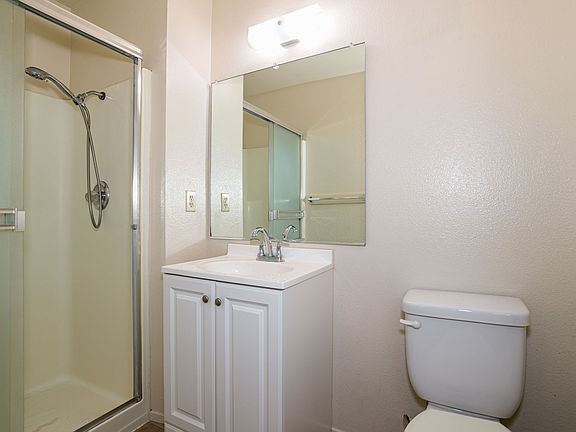 5th image of 729 W 2nd Ave #174338299