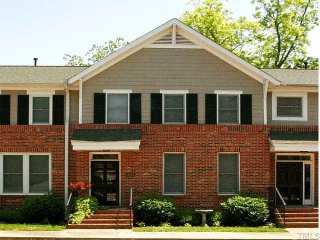 1804 Saluda Ct — Photo 1