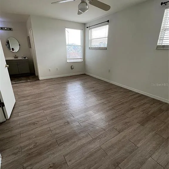 711 Caribbean Dr #MAIN — Photo 13