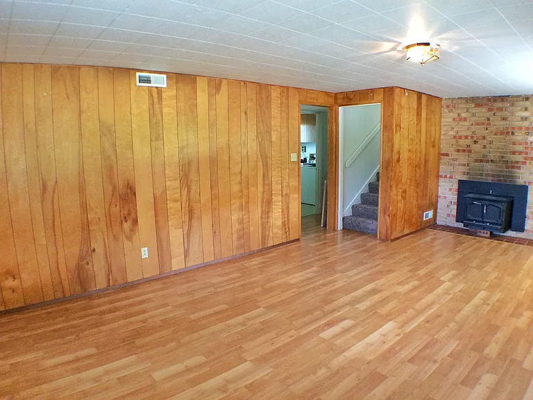 15220 NE 3rd Pl — Photo 25