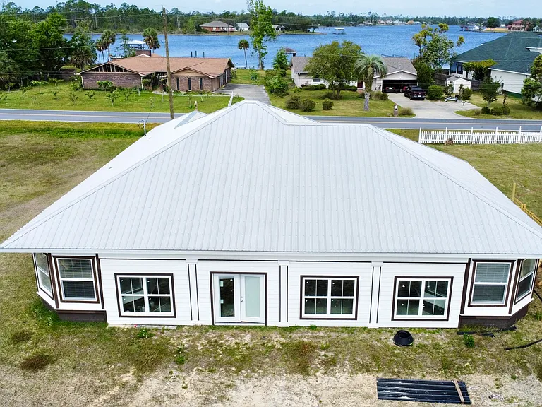 1043 Plantation Dr — Photo 30