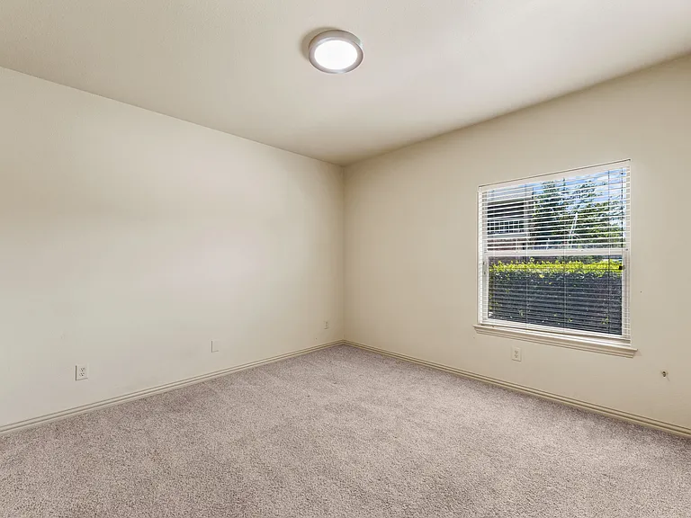 511 Mariner Dr — Photo 27