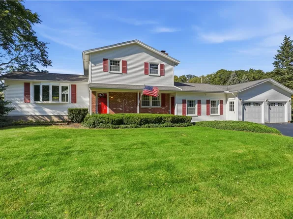 122 Rocmar Dr, Rochester, NY 14626