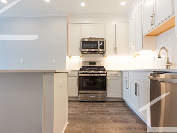 120 Kenrick St. #3 Boston - Brighton Unit Photo 3