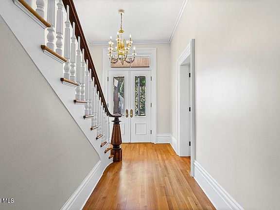 2nd image of 12 Collins Avenue