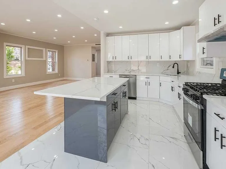 7802 Ridge Blvd #1 — Photo 7