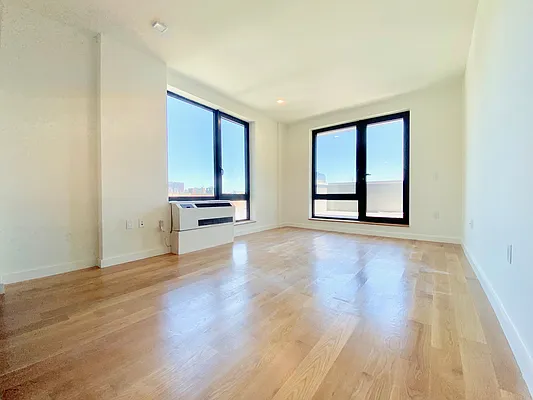 Rented by Zjama Realty Corp | media 37