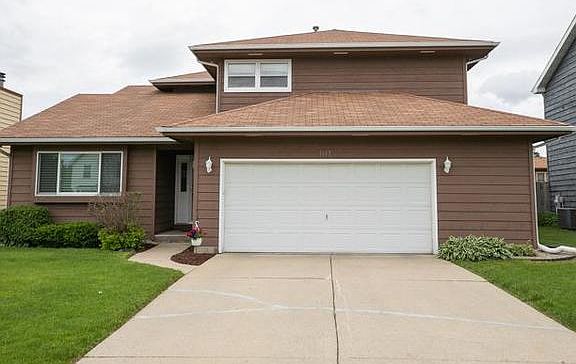 2nd image of 1113 Tewes Ln