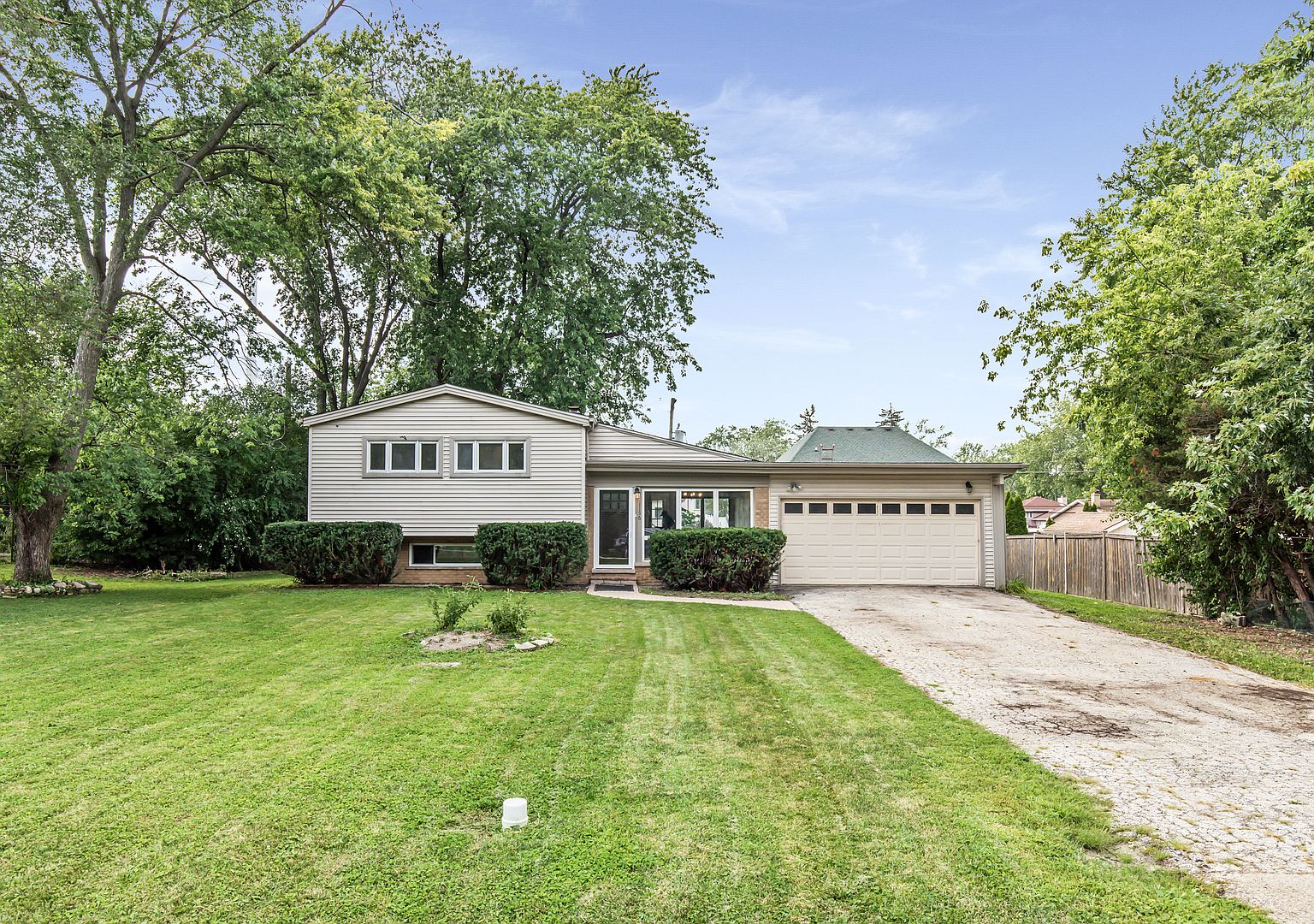 1156 S School St, Lombard, IL 60148 Zillow