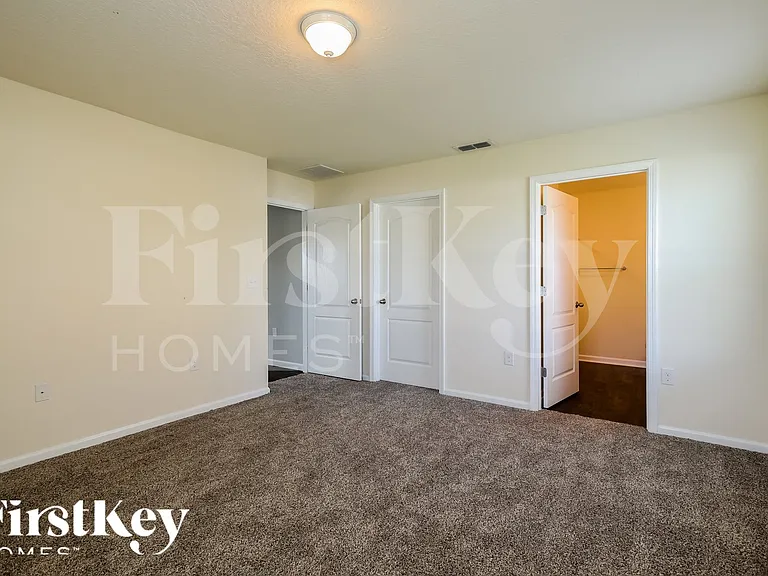 6919 Sandle Dr — Photo 9