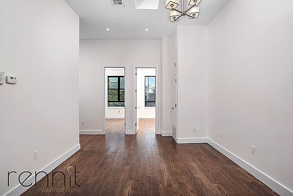 1st image of 918 Hart St #3R