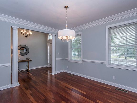 5th image of 133 Berkshire Dr