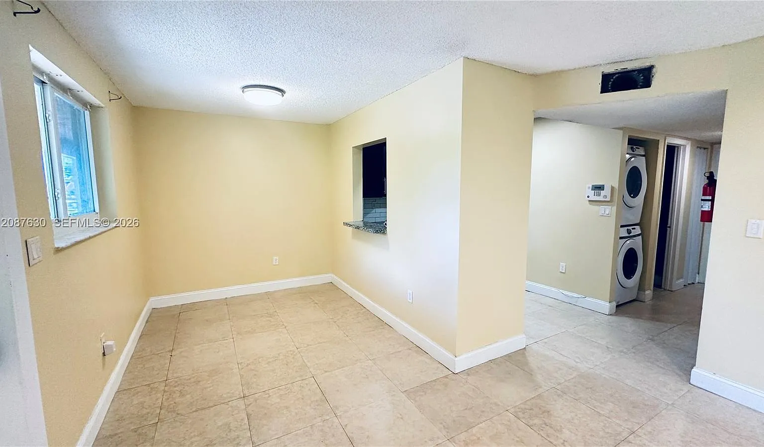 Wimbledon Iv-5 Condo — Photo 2