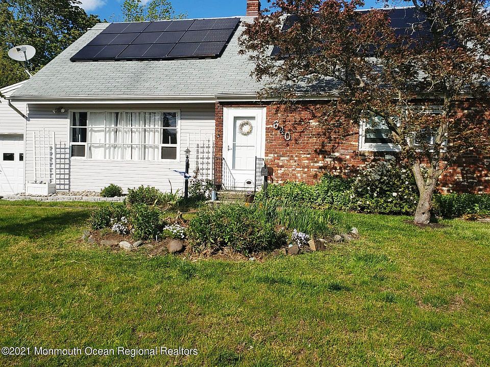 1st image of 640 Bray Ave