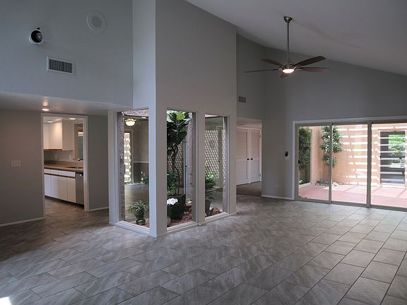 _02-Living2_06232023