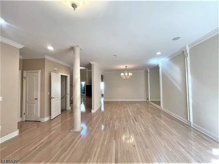70 Winged Foot Dr — Photo 5