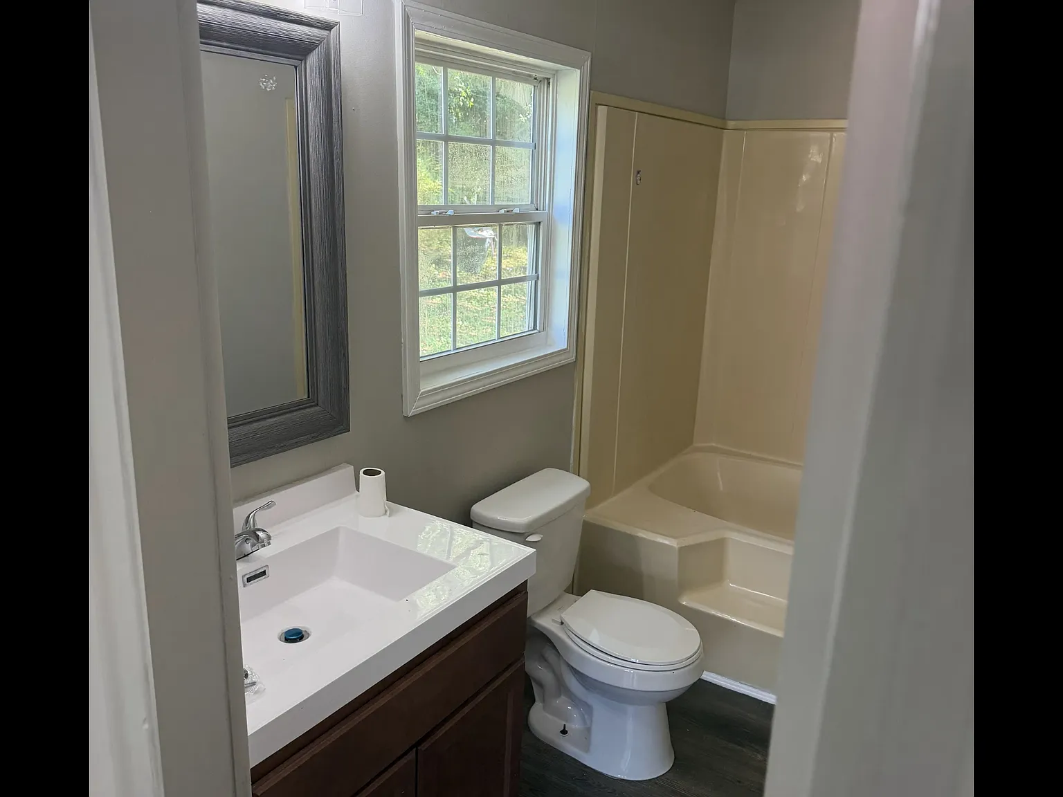 3 bed, 1248 sqft, $1,300 — Photo 4