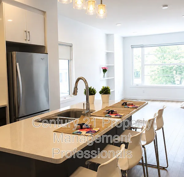7427 106th St NW — Photo 5
