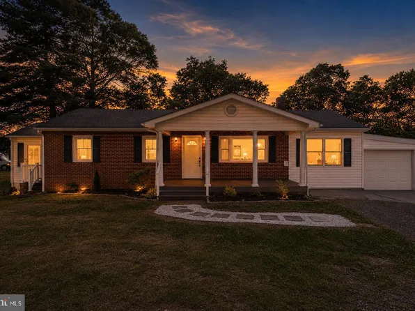 2561 Apple Pie Ridge Rd, Winchester, VA 22603