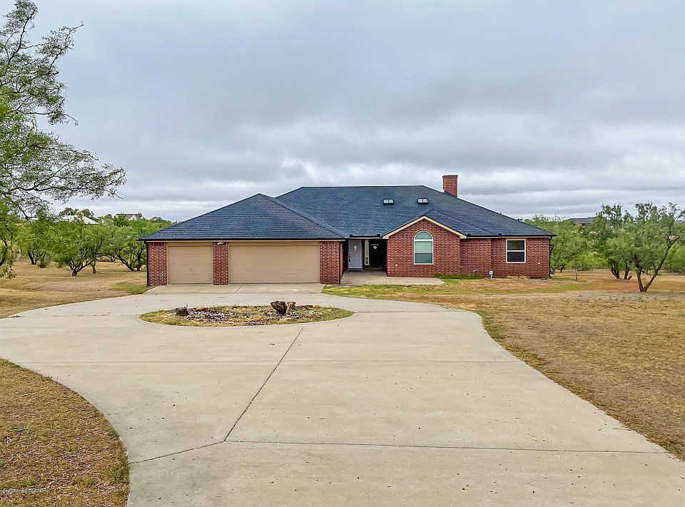 1st image of 346 Cactus Dr