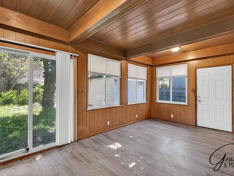 8254 W Pkwy — Photo 20