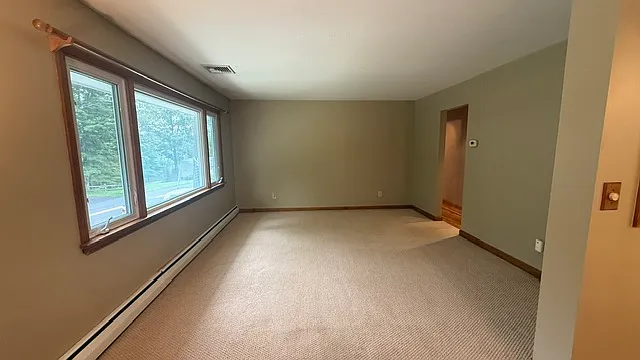 3 bed, 1232 sqft, $3,150 — Photo 2